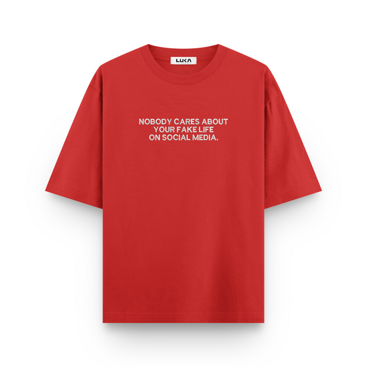 Fake life on social media Oversized Tshirt